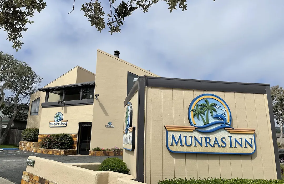 Munras Inn-1