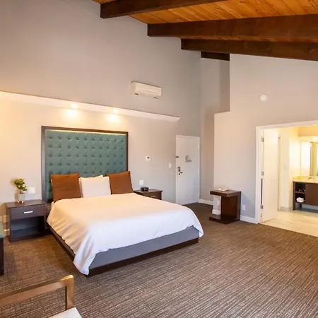 Munras Inn-3